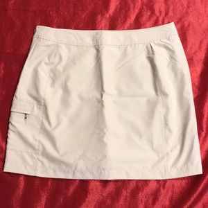 Khaki Izod golf skort